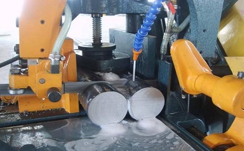 盐田卧式带锯床的送料方式有哪几种？